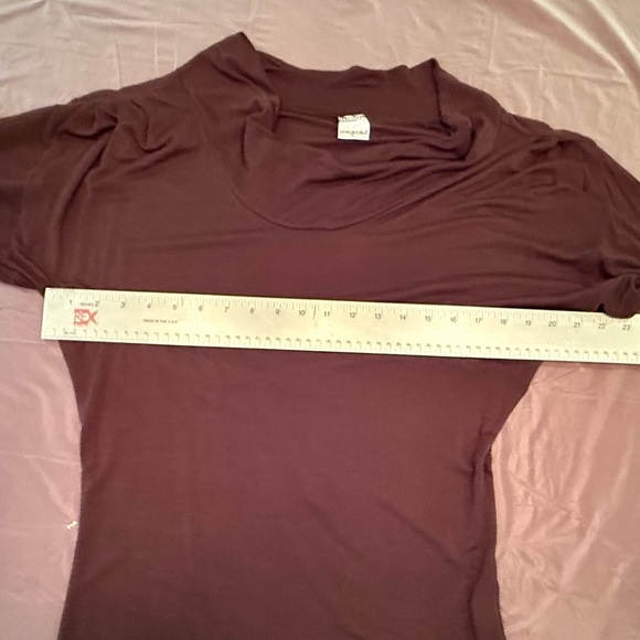 Momo Women's Pleat Shoulder Cowl Neck Brown Tunic Length Blouse Size Large - Picture 8 of 10